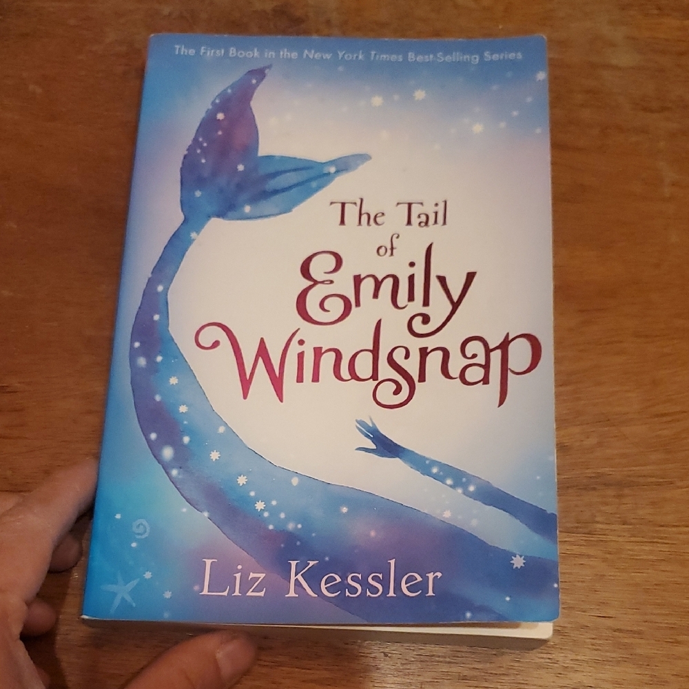 VINTAGE 1ST BOOK OF THE SERIES! The Tail of Emily Windsnap Book